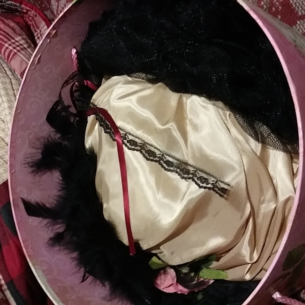 HAT - Picture 5 of 6